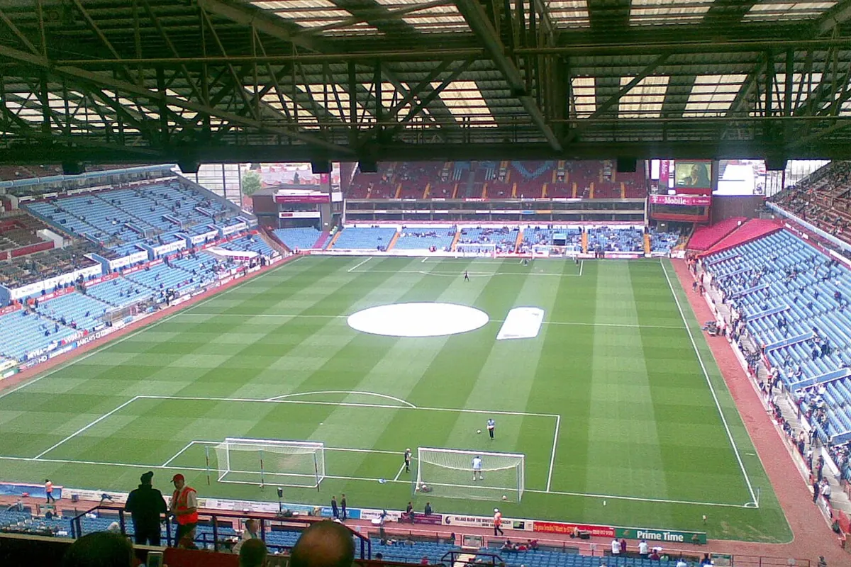 Villa Park, Birmingham — arhivska fotografija
